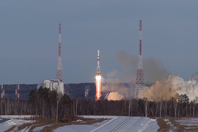 UWE4 Launch